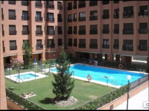 Apartamento turístico plenilunio suite, airport, wanda, ifema